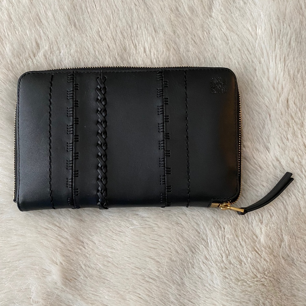 Anne Klein Collection Zip Wallet